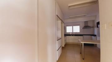 Apartamento para locação em área nobre de Ribeirão (03 Suítes, Varanda Gourmet e Lazer Completo)