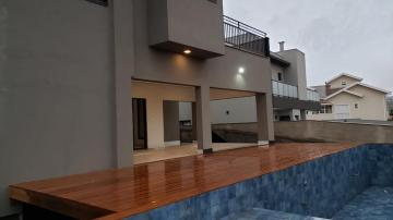 SOBRADO A VENDA EM CONDOMINIO - 3 SUITES